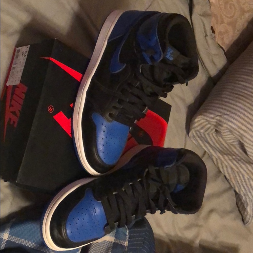 Retro royal 1s
